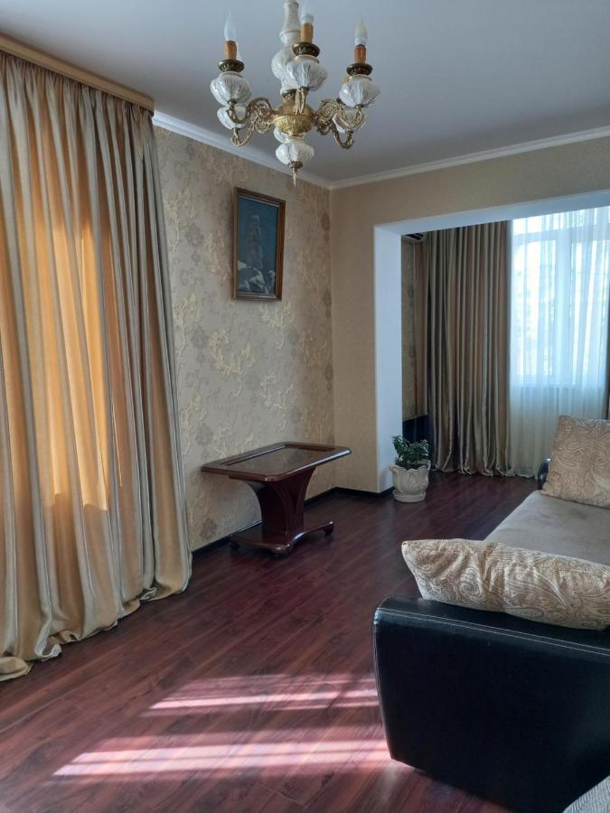 Квартира Марина Apartment Pizunda Luaran gambar