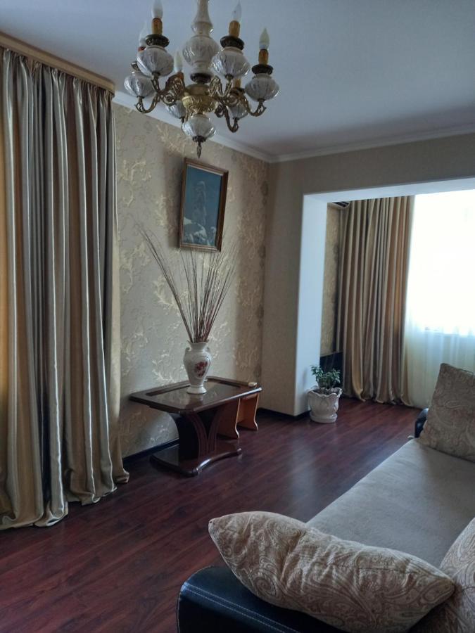 Квартира Марина Apartment Pizunda Luaran gambar